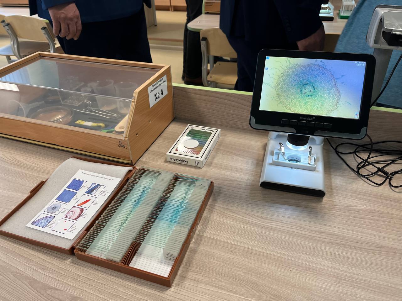 photo_5213375052605230526_y