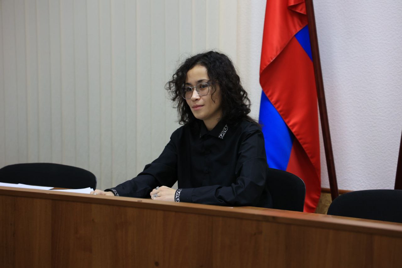 photo_5217524051142708396_y