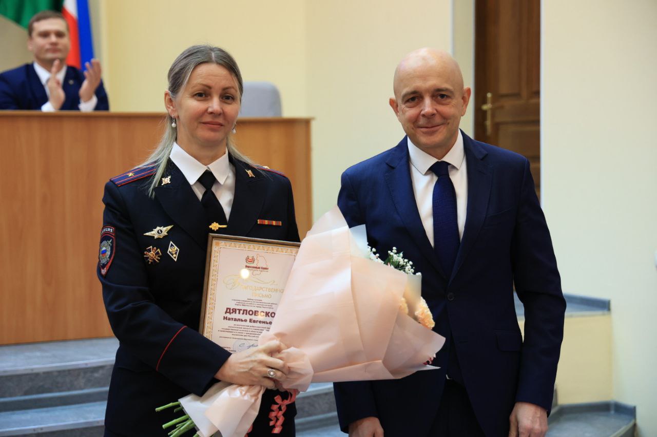 photo_5228784604989295590_y