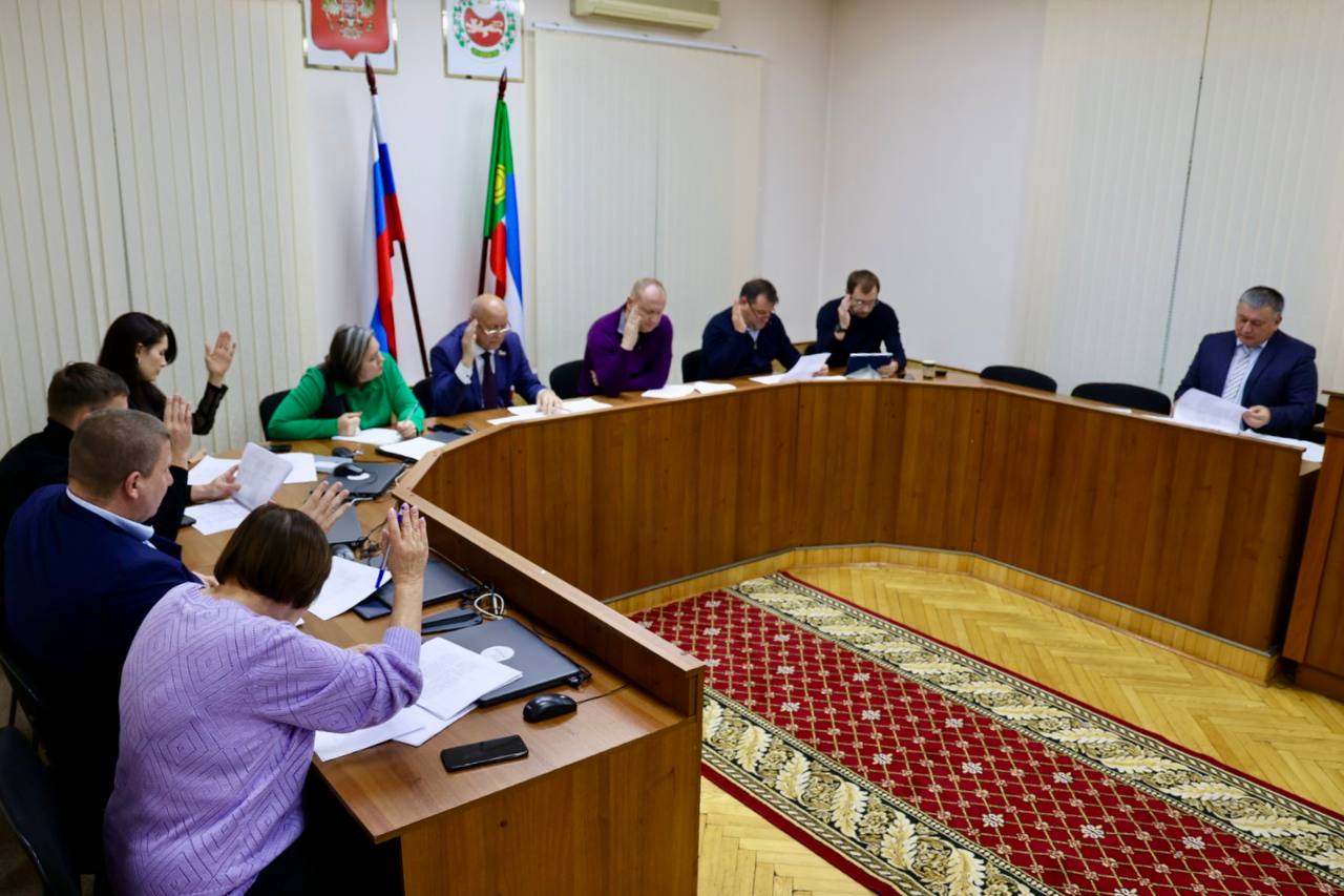 photo_5258417920826608814_y