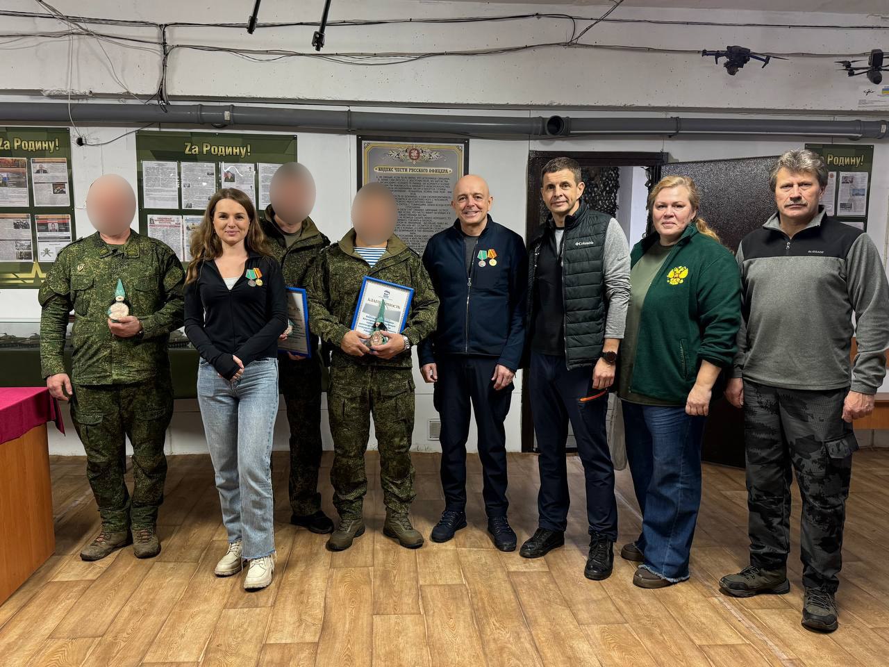 photo_5267285572298935522_y