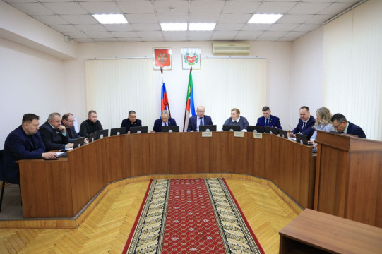 Комитеты парламента продолжают подготовку к 30 сессии ВС РХ