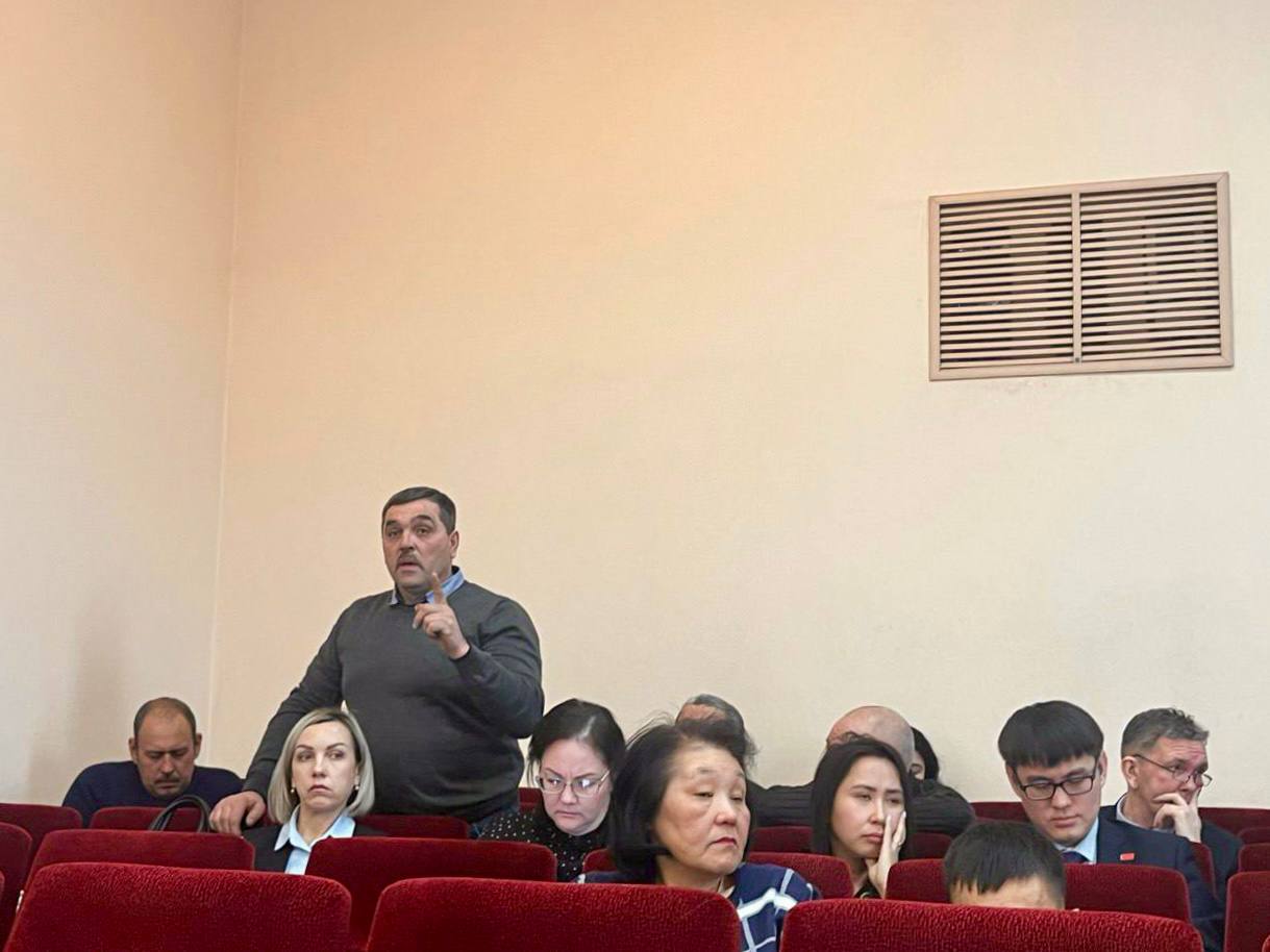 photo_5192775079488589740_y